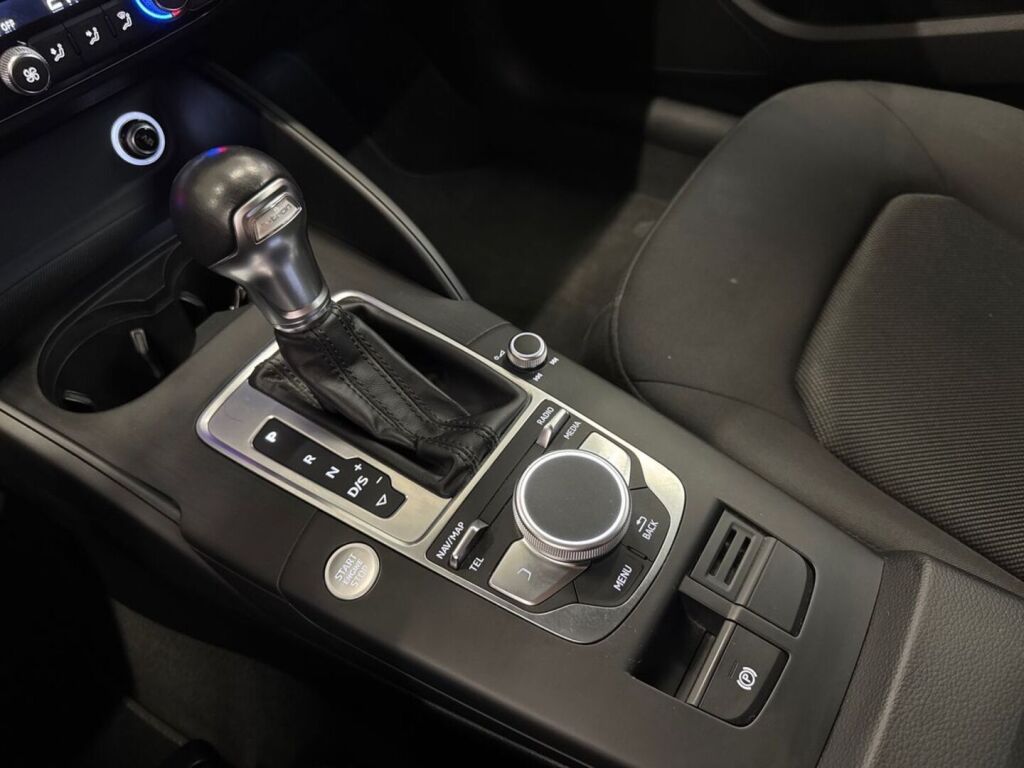 Audi A3 2017 Musta
