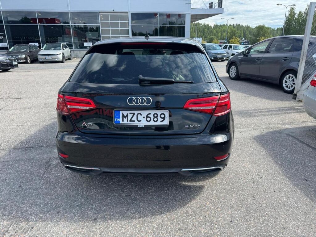 Audi A3 2017 Musta