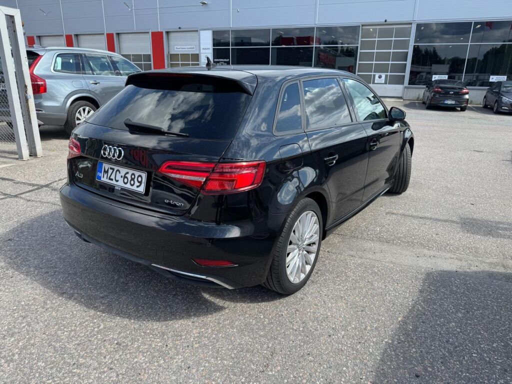 Audi A3 2017 Musta