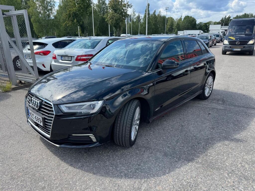 Audi A3 2017 Musta