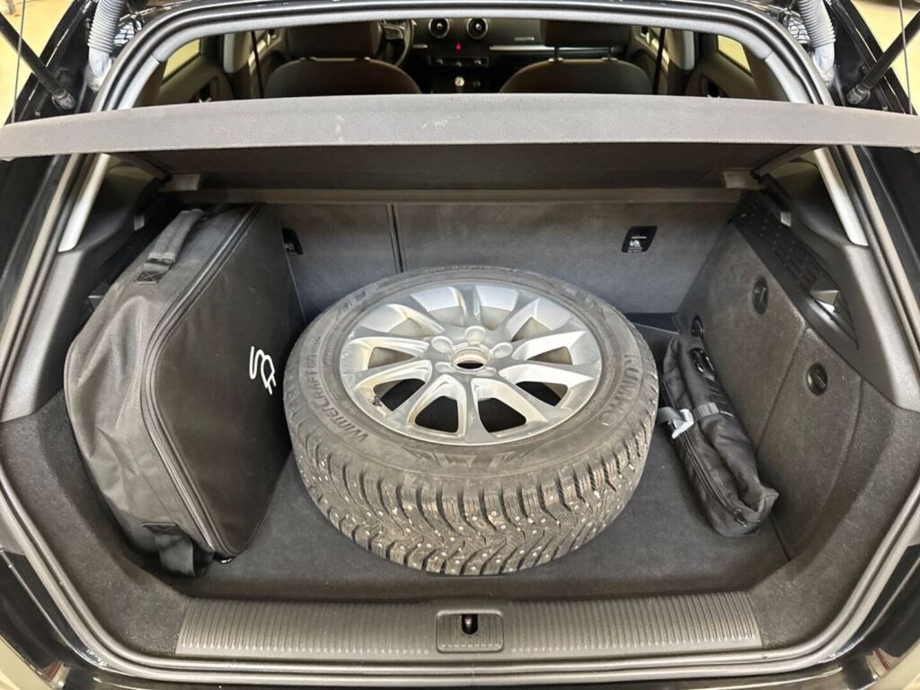 Audi A3 2017 Musta