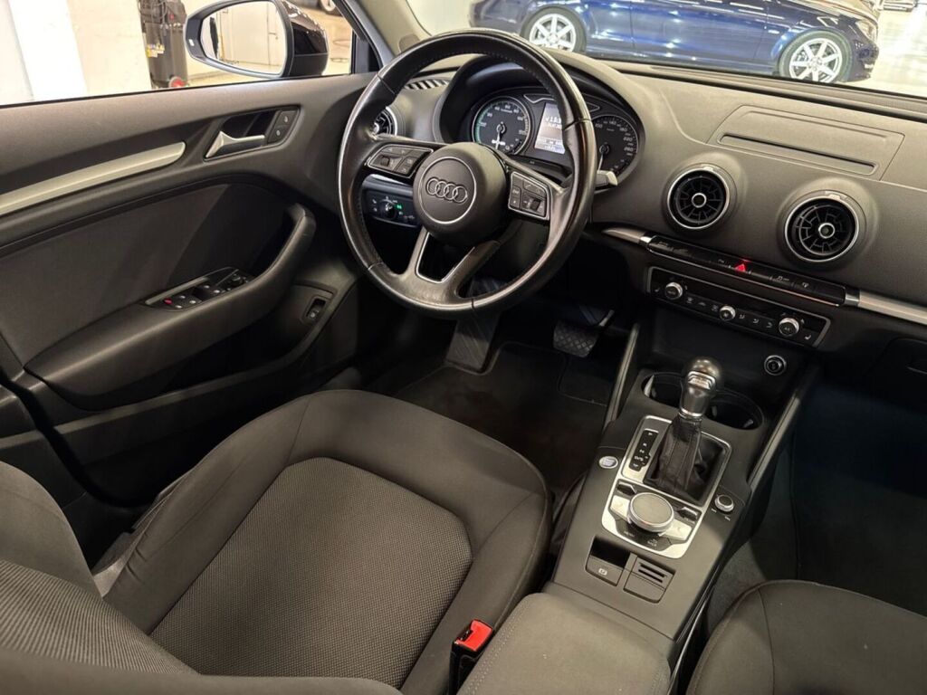 Audi A3 2017 Musta