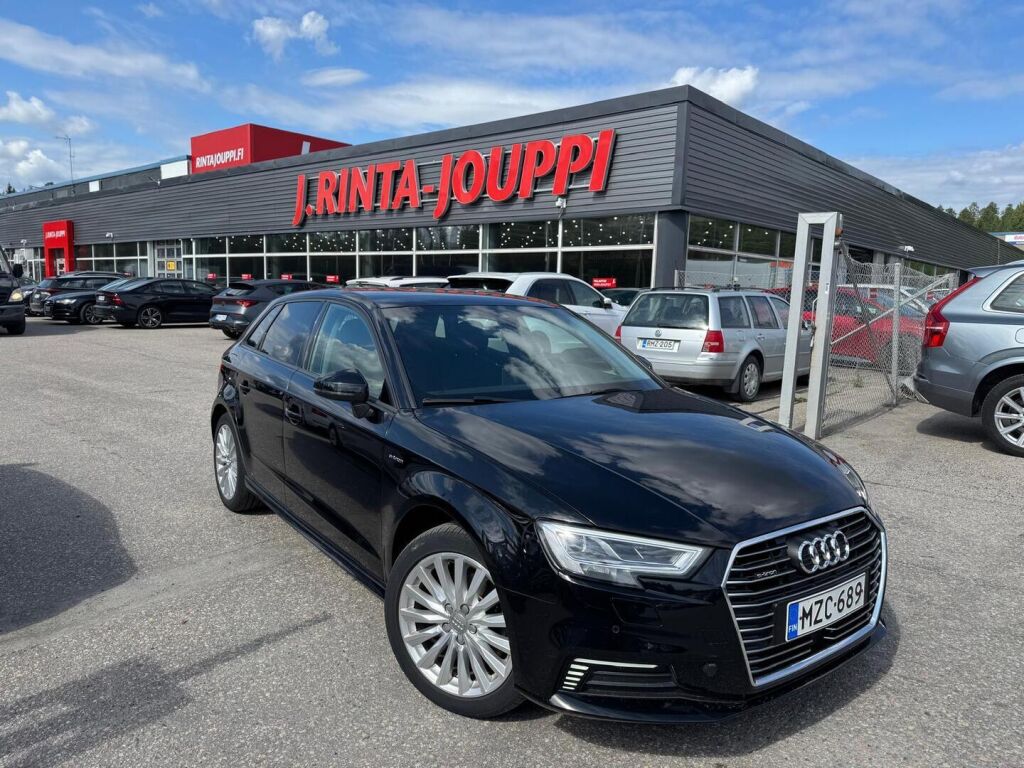 Audi A3 2017 Musta