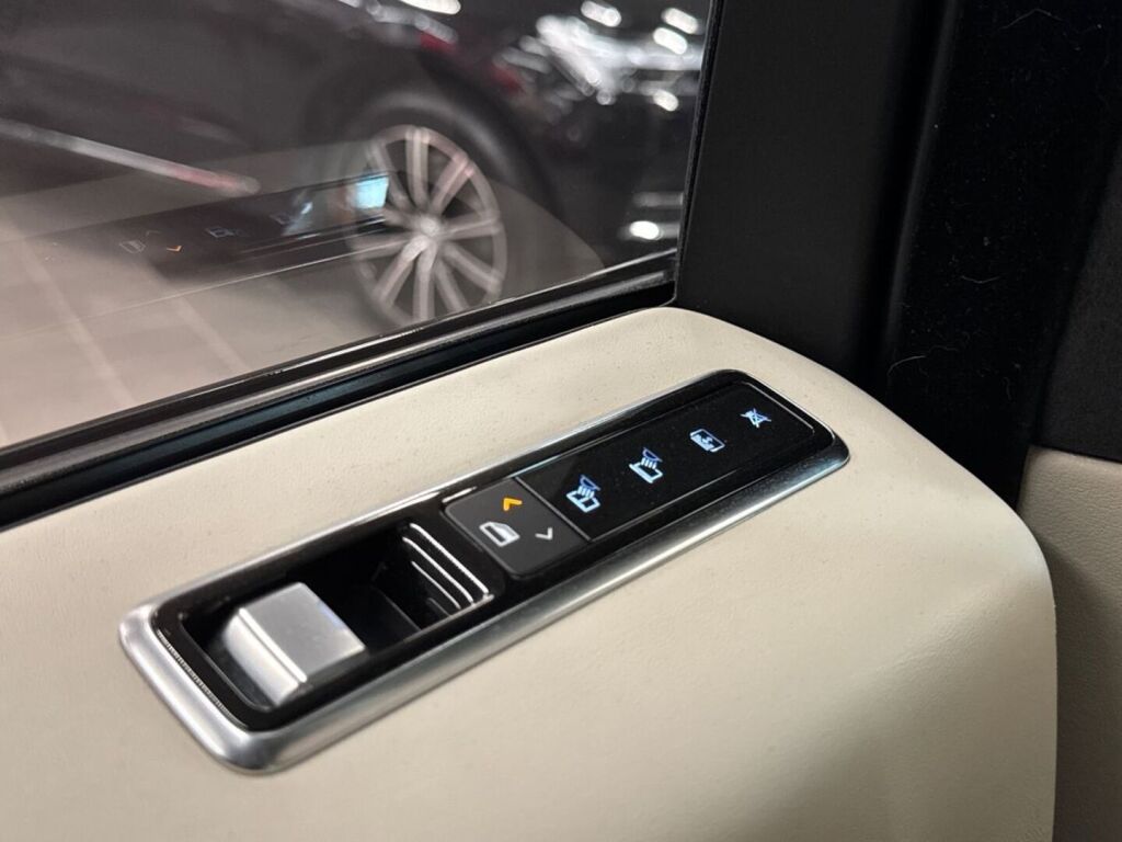 Land Rover Range Rover 2020 Musta