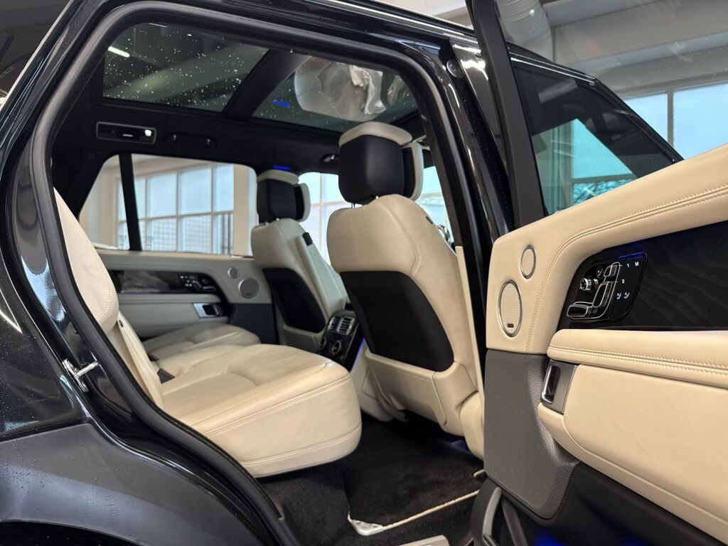 Land Rover Range Rover 2020 Musta