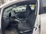 Toyota Auris 2011 Valkoinen