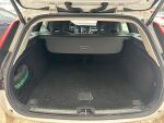Volvo V60 2021 Valkoinen