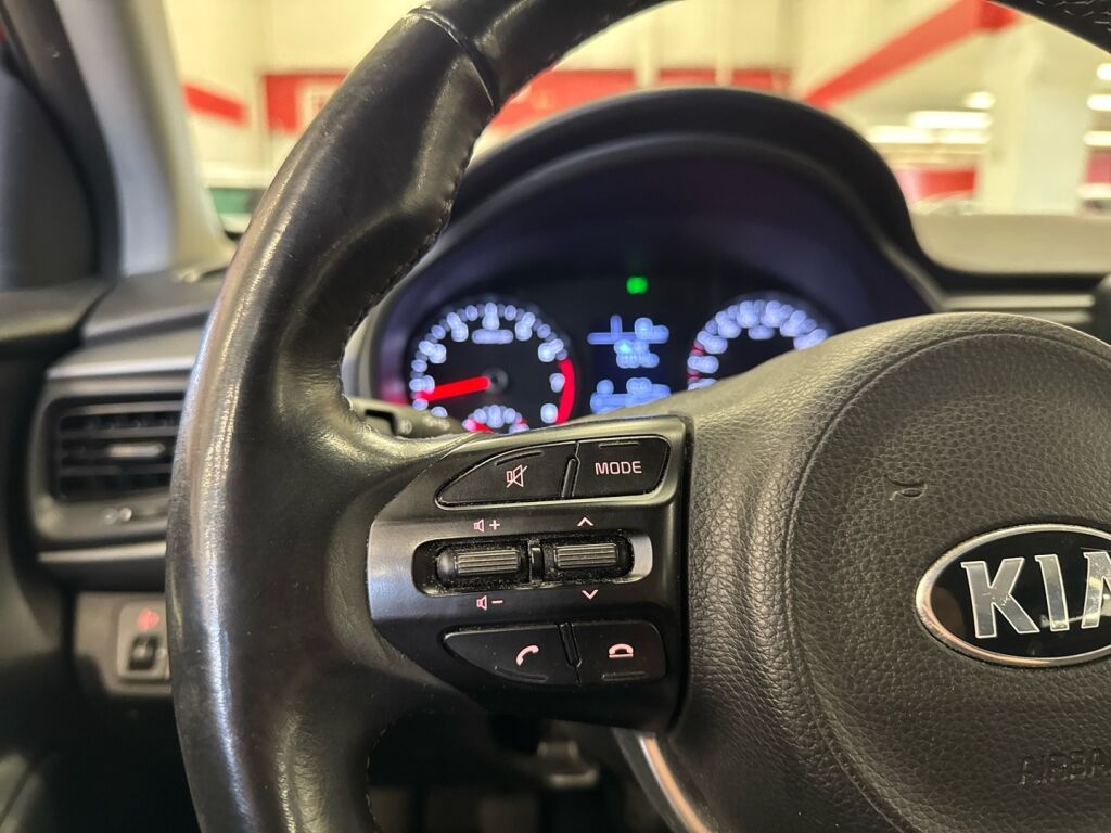 Kia Rio 2021 Punainen