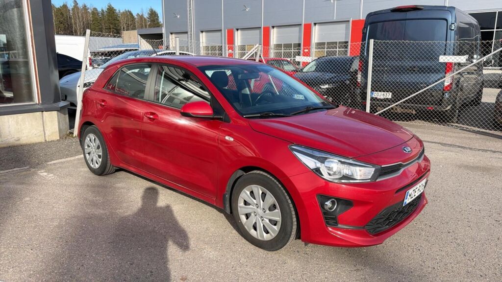 Kia Rio 2021 Punainen