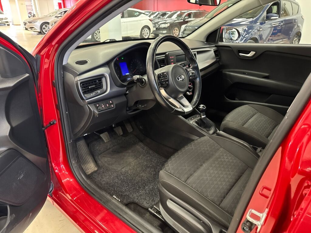 Kia Rio 2021 Punainen