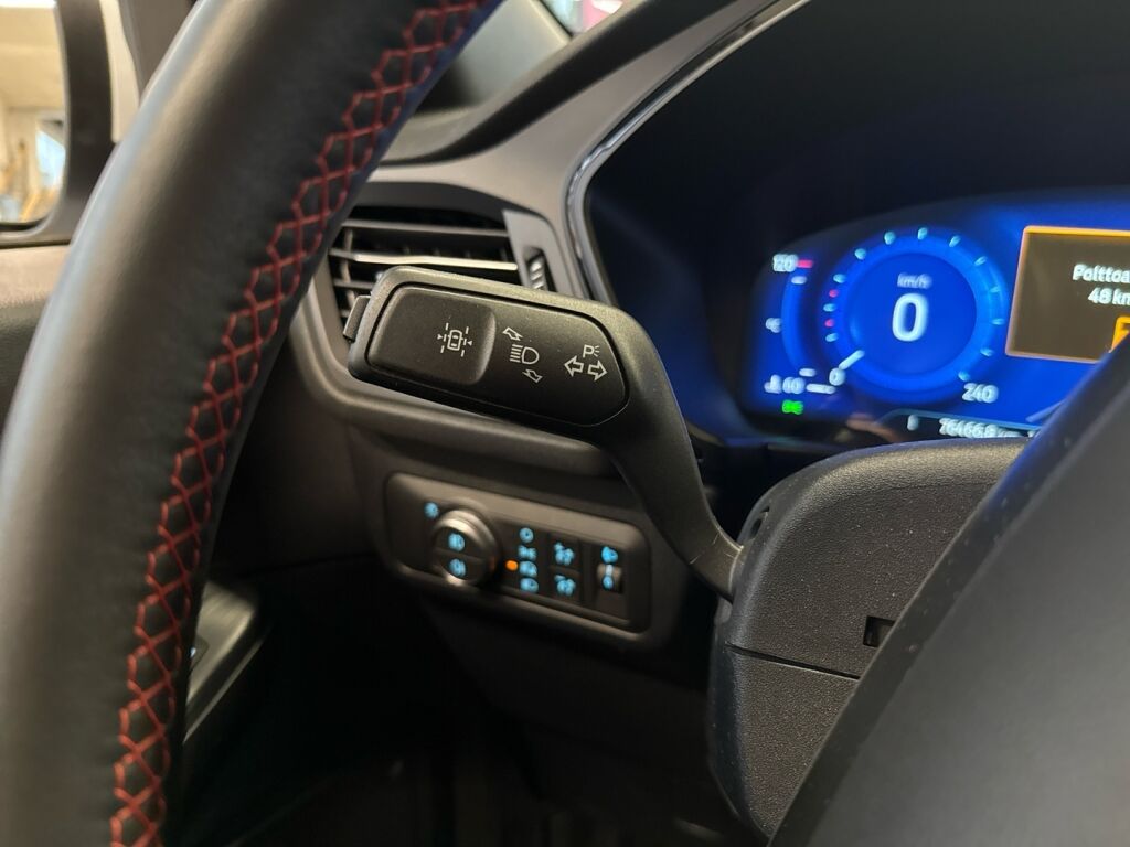 Ford Kuga 2021 Valkoinen