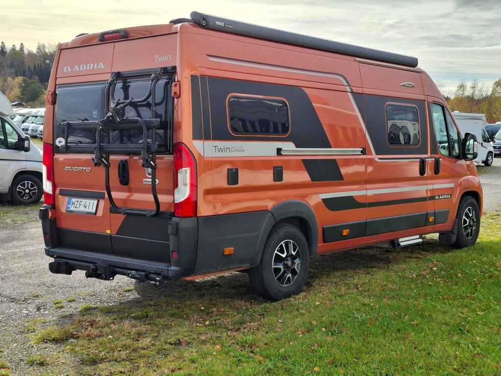 Adria Twin Supreme 640 SLB 2021 Oranssi