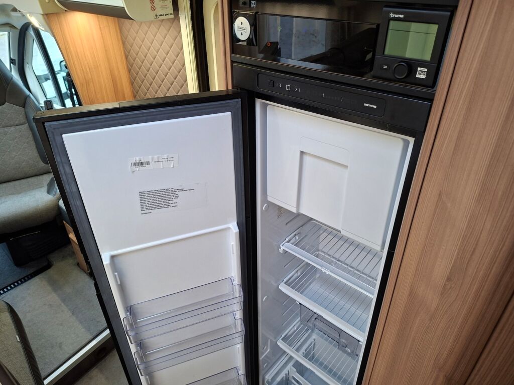 Adria MATRIX 670 SC J EDITION 2021 Harmaa