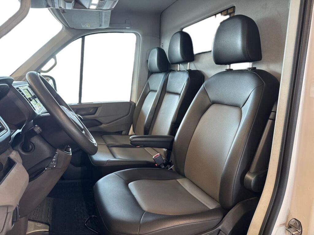 Volkswagen Crafter 2021 Valkoinen
