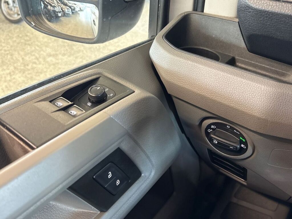 Volkswagen Crafter 2021 Valkoinen