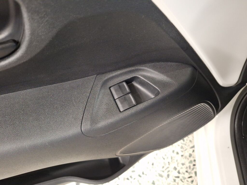 Toyota AYGO 2015 Valkoinen