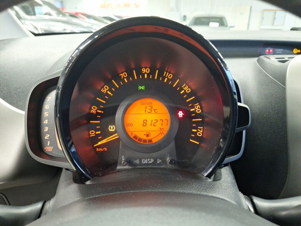 Toyota AYGO 2015 Valkoinen