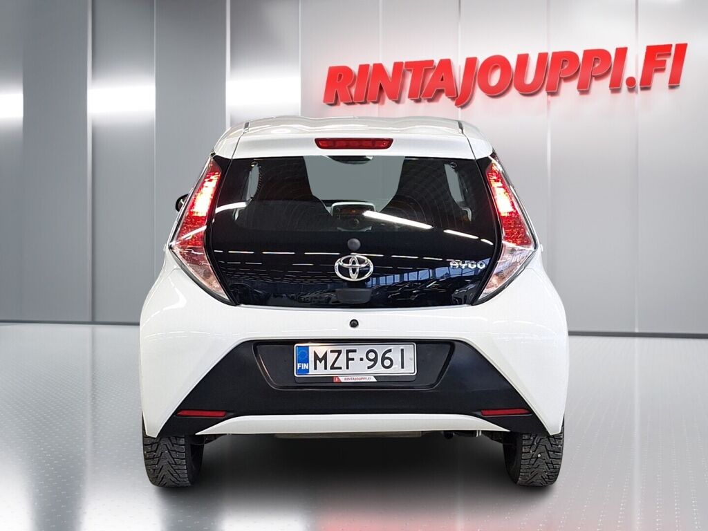 Toyota AYGO 2015 Valkoinen