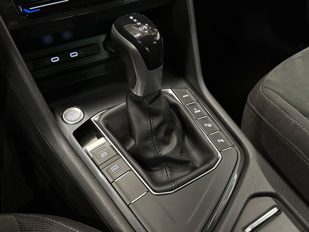 Volkswagen Tiguan 2022 Musta