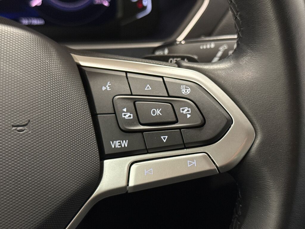 Volkswagen Tiguan 2022 Musta