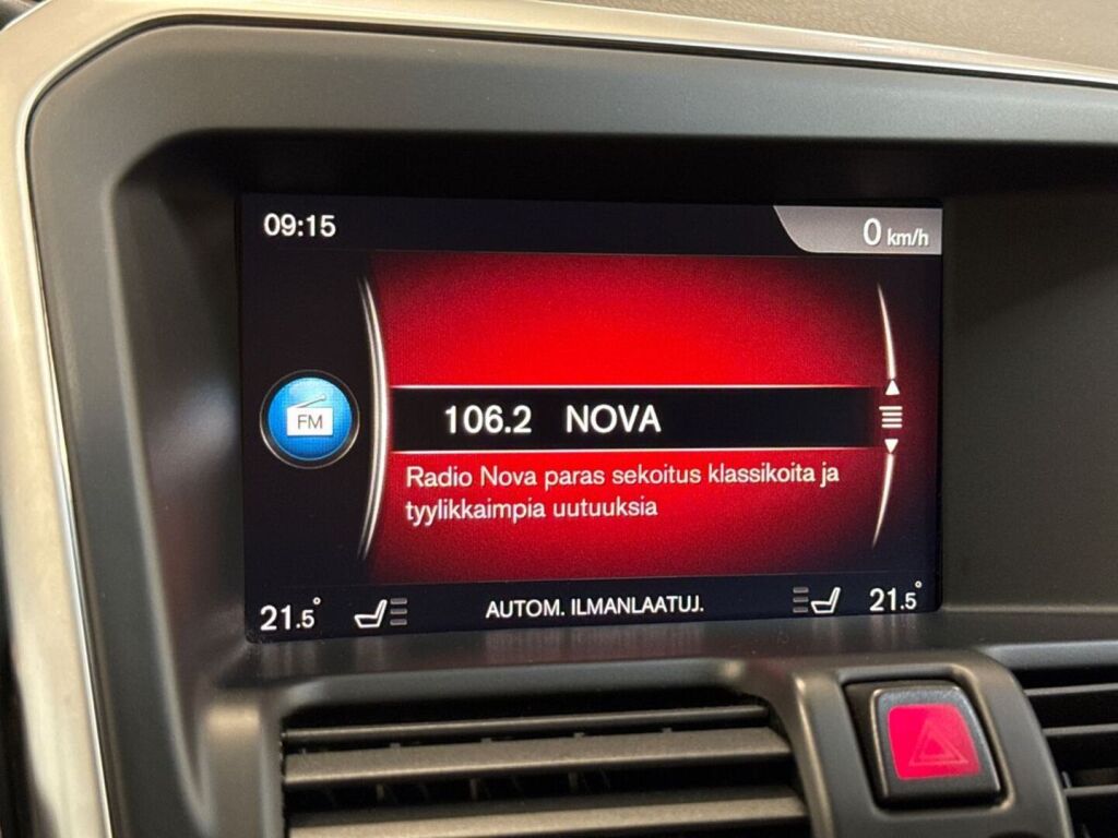 Volvo XC60 2017 Ruskea (beige)