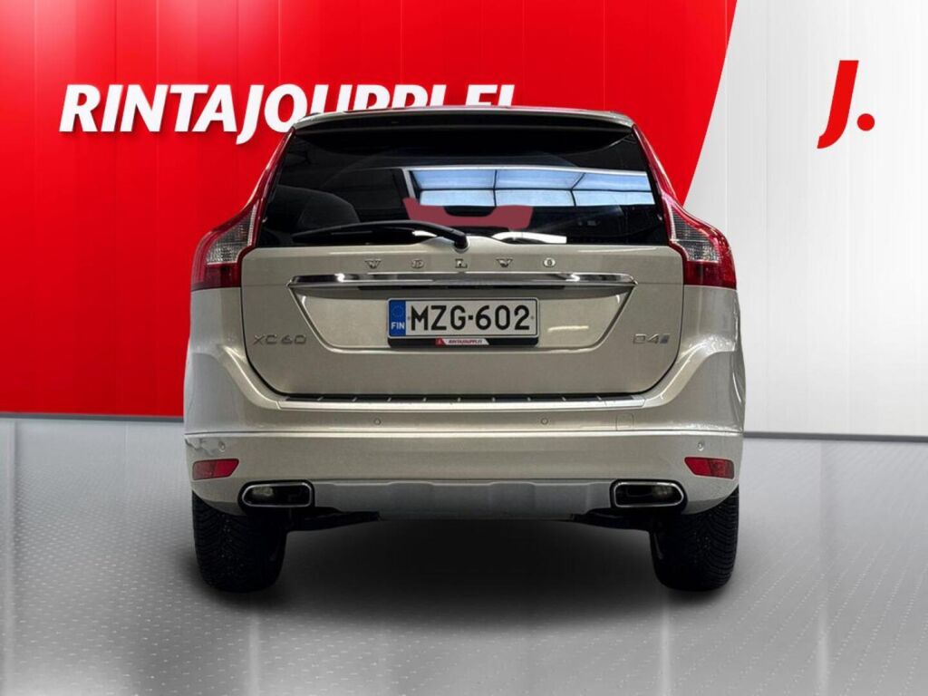 Volvo XC60 2017 Ruskea (beige)