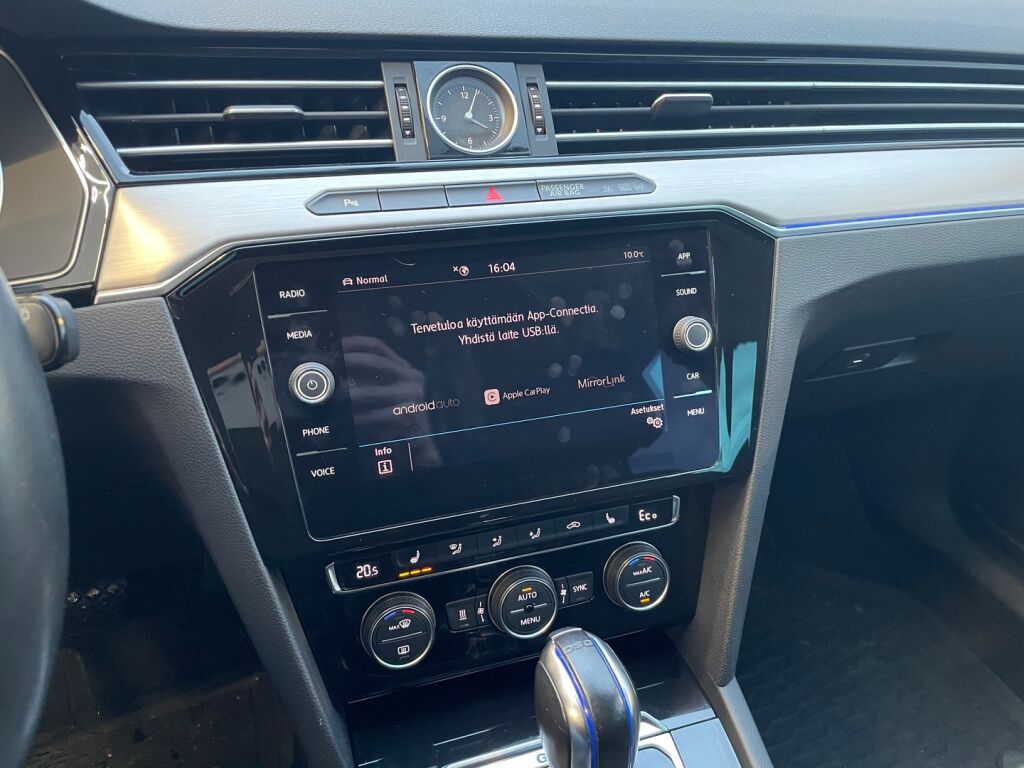 Volkswagen Passat 2018 Harmaa