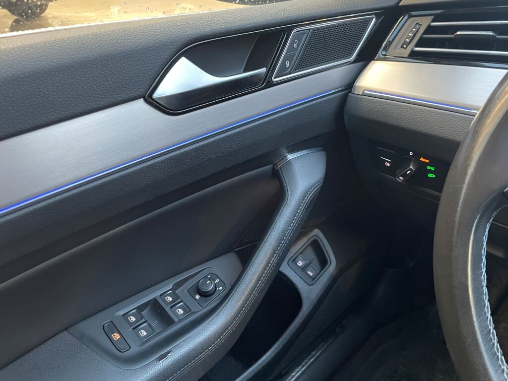 Volkswagen Passat 2018 Harmaa