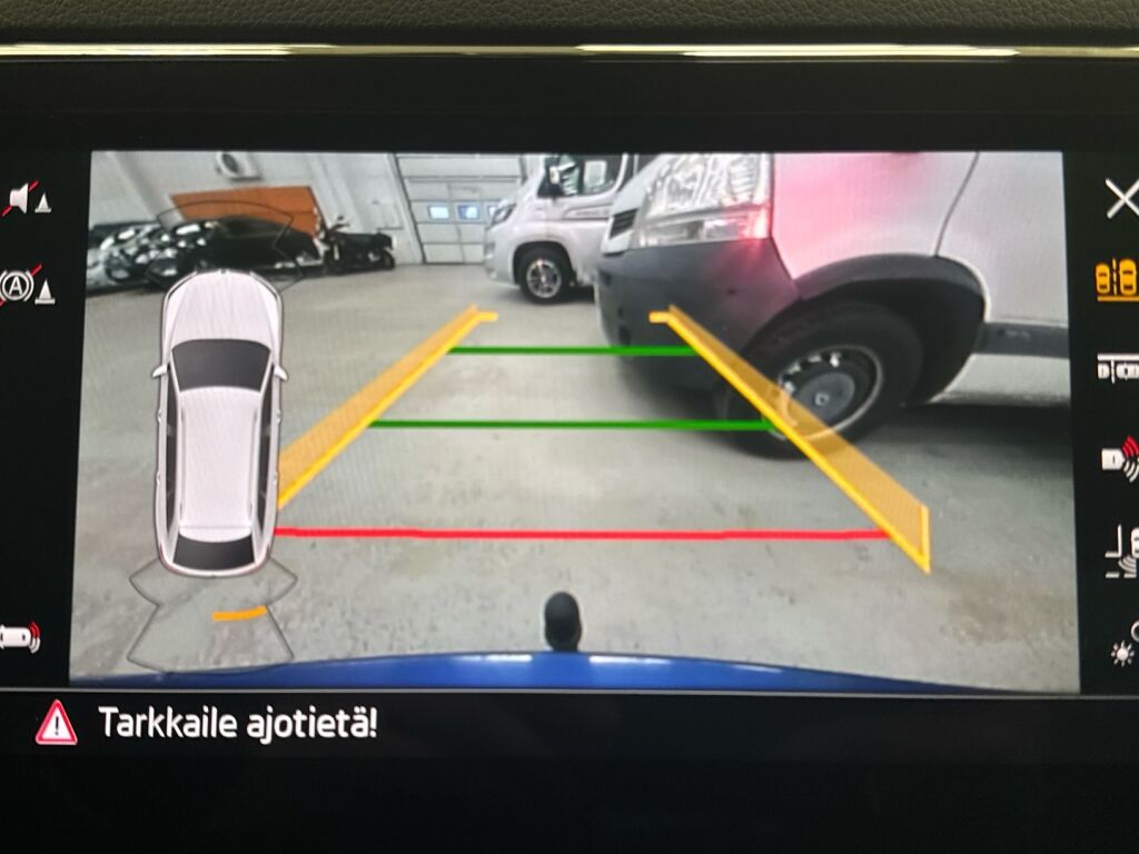 Skoda Superb 2018 Sininen