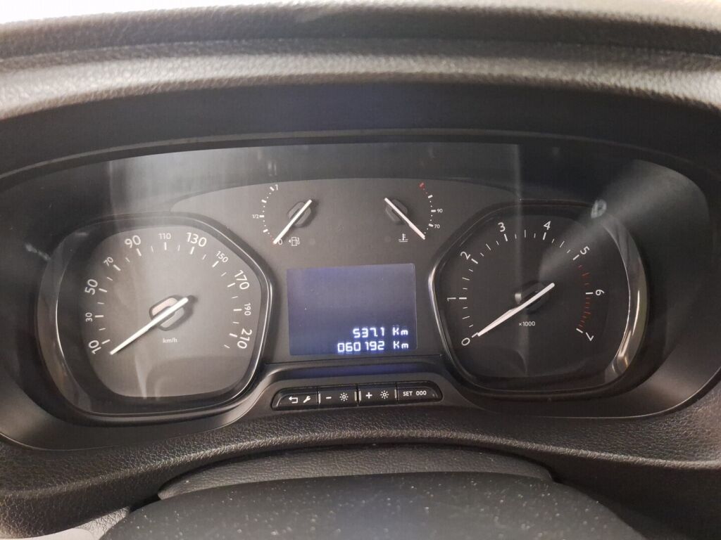 Opel Vivaro 2021 Valkoinen