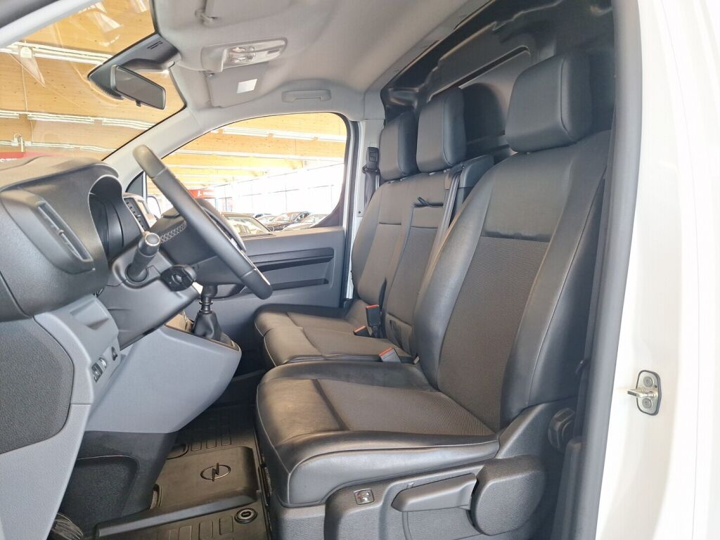 Opel Vivaro 2022 Valkoinen