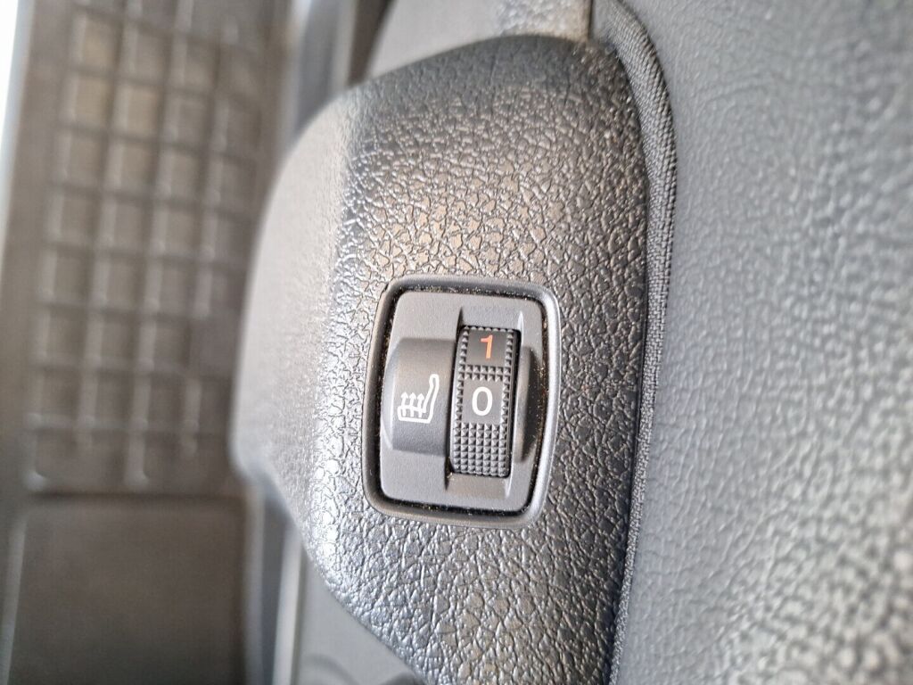 Opel Vivaro 2022 Valkoinen