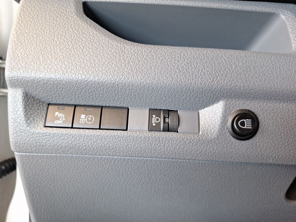 Opel Vivaro 2022 Valkoinen