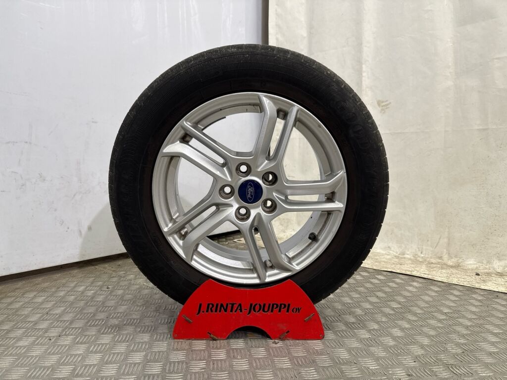 Ford Focus 2022 Sininen