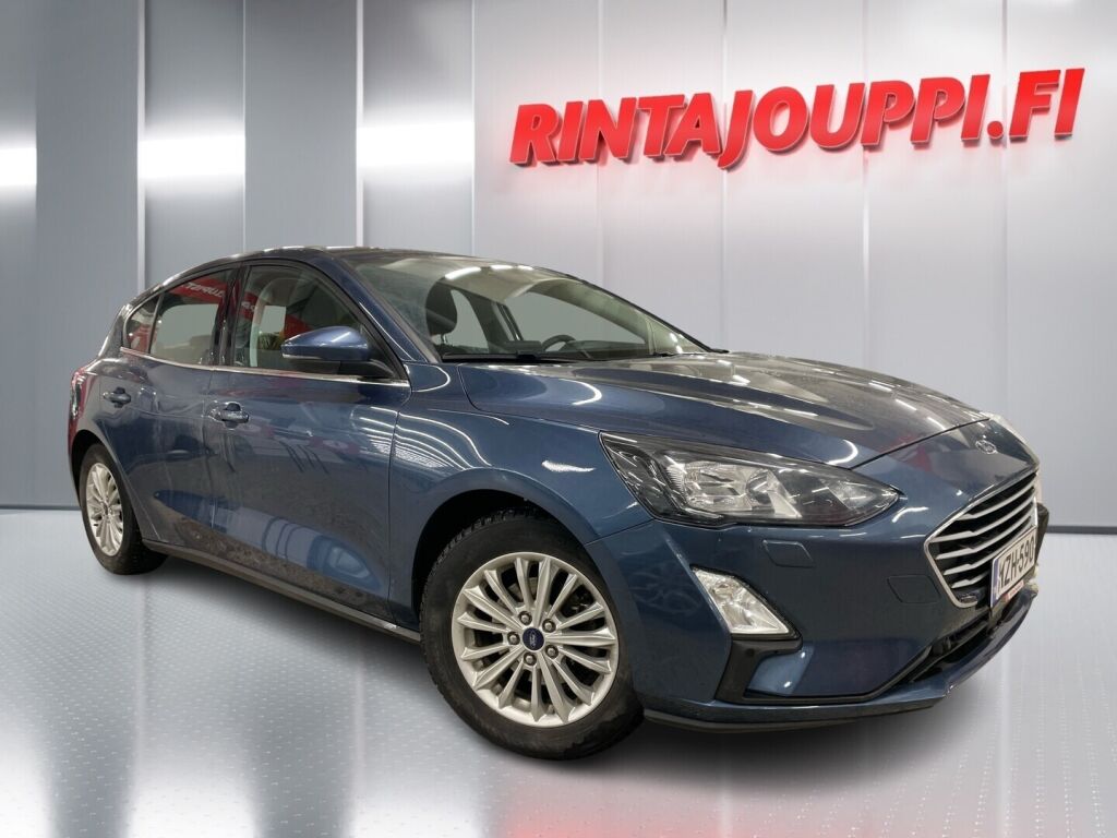 Ford Focus 2022 Sininen