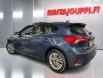 Ford Focus 2022 Sininen