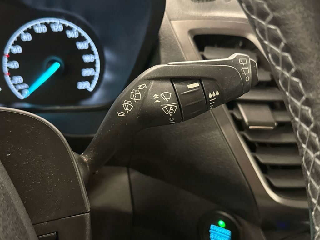 Ford Grand Tourneo Connect 2021 Musta
