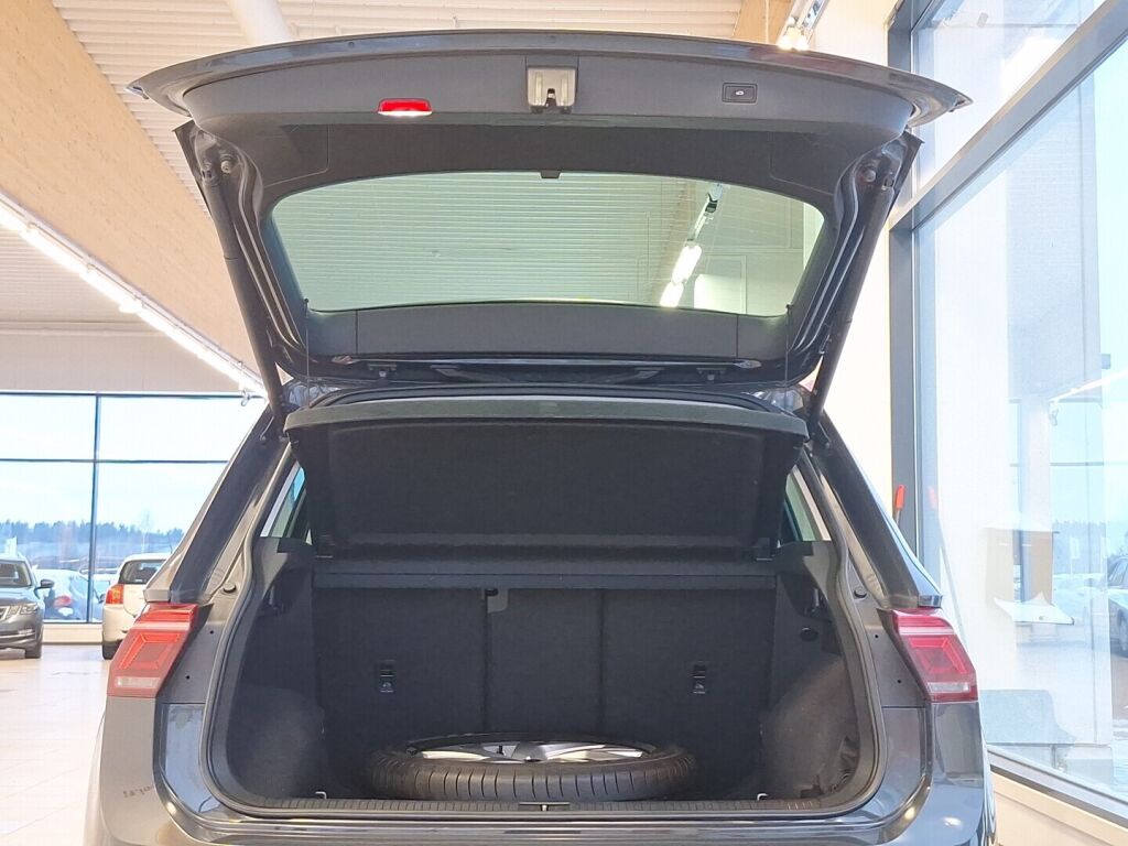 Volkswagen Tiguan 2021 Harmaa
