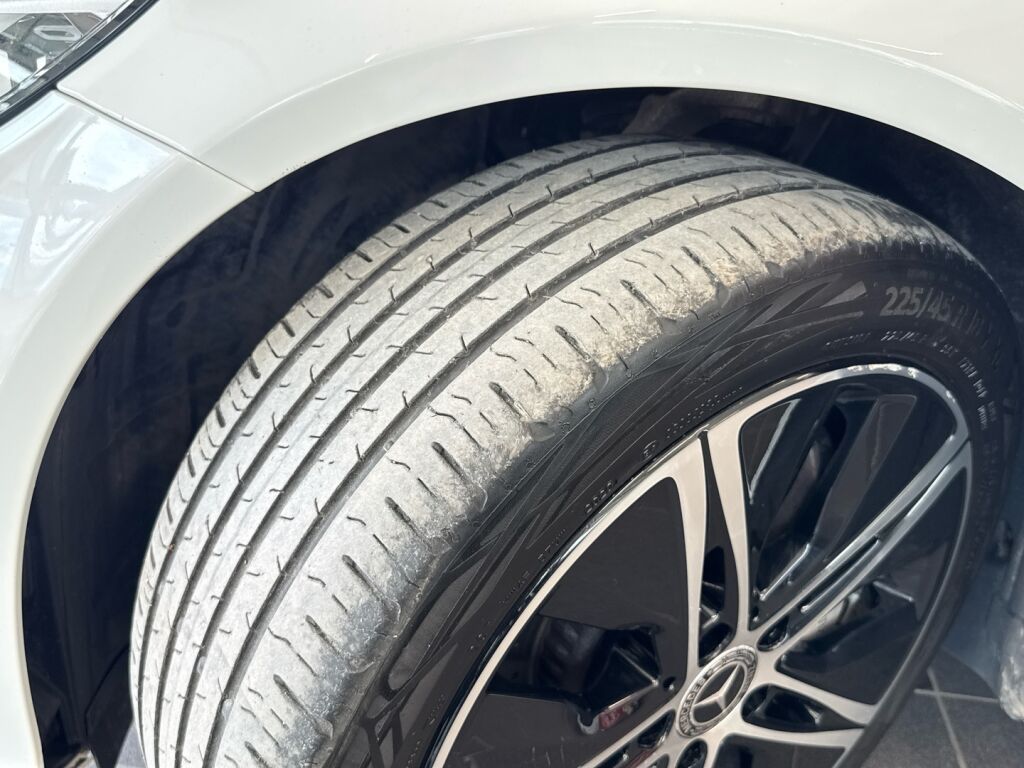 Mercedes-Benz C 2020 Valkoinen