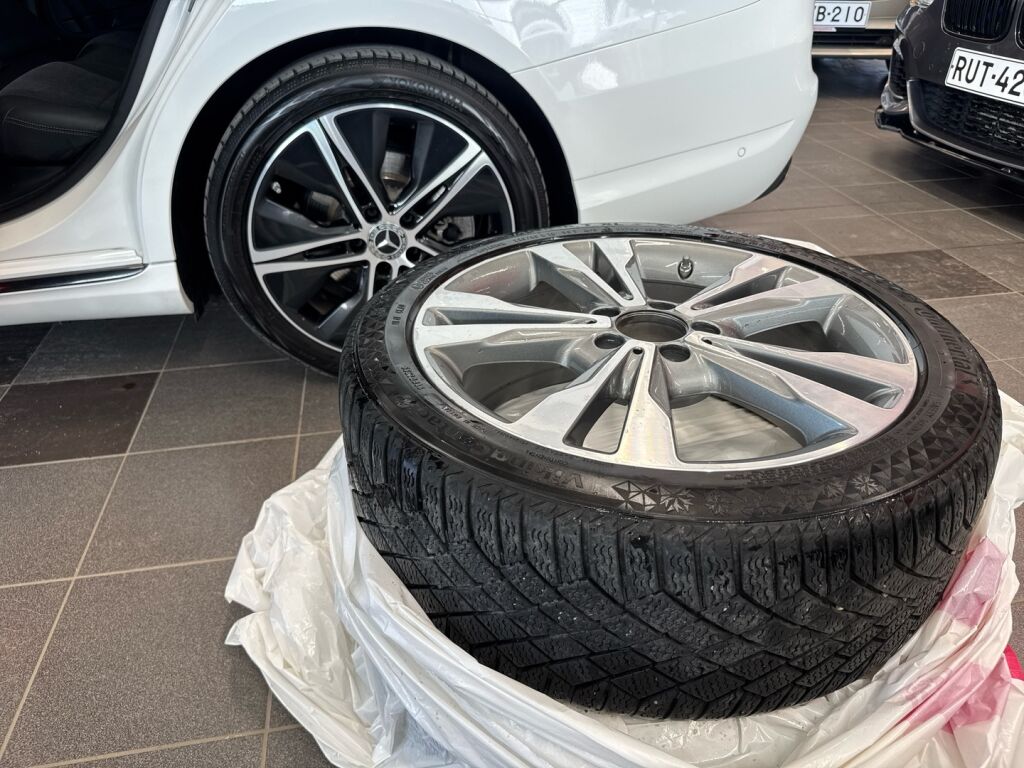 Mercedes-Benz C 2020 Valkoinen