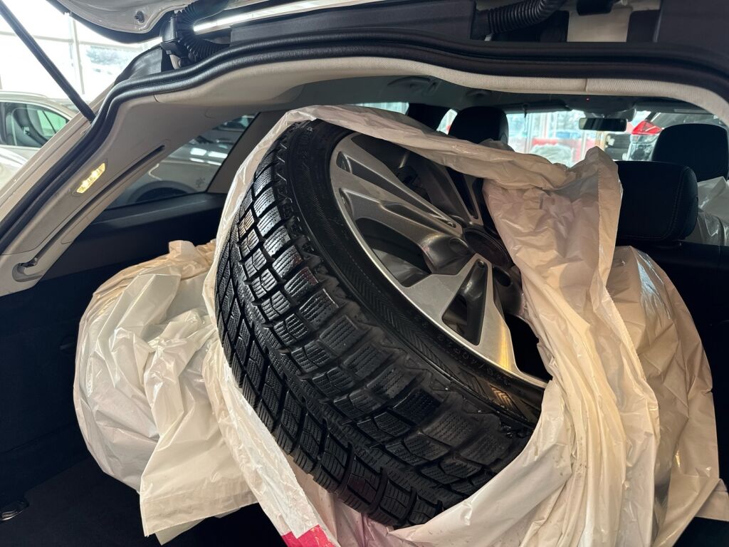 Mercedes-Benz C 2020 Valkoinen