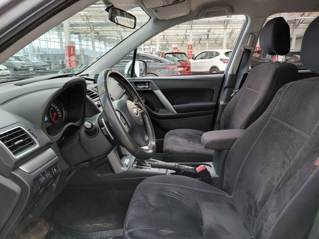 Subaru Forester 2016 Harmaa