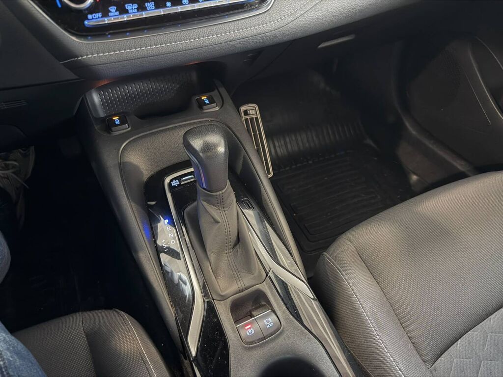 Toyota Corolla 2021 Valkoinen