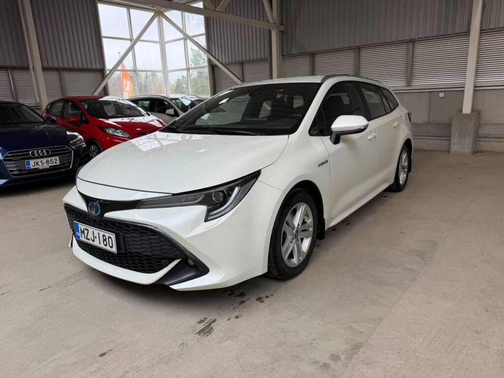 Toyota Corolla 2021 Valkoinen