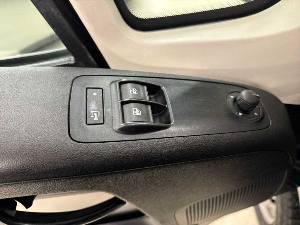 Peugeot Boxer 2015 Musta