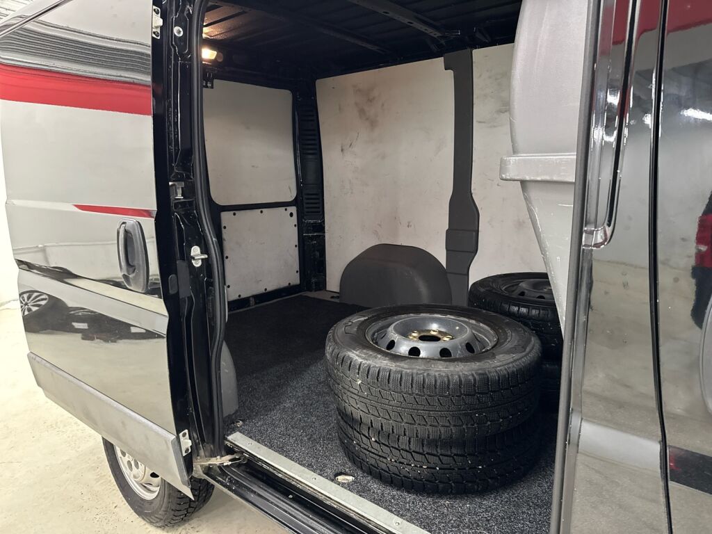 Peugeot Boxer 2015 Musta