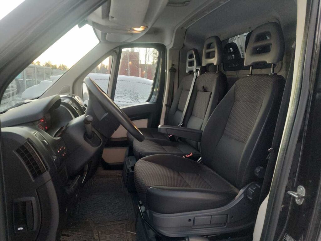 Peugeot Boxer 2015 Musta