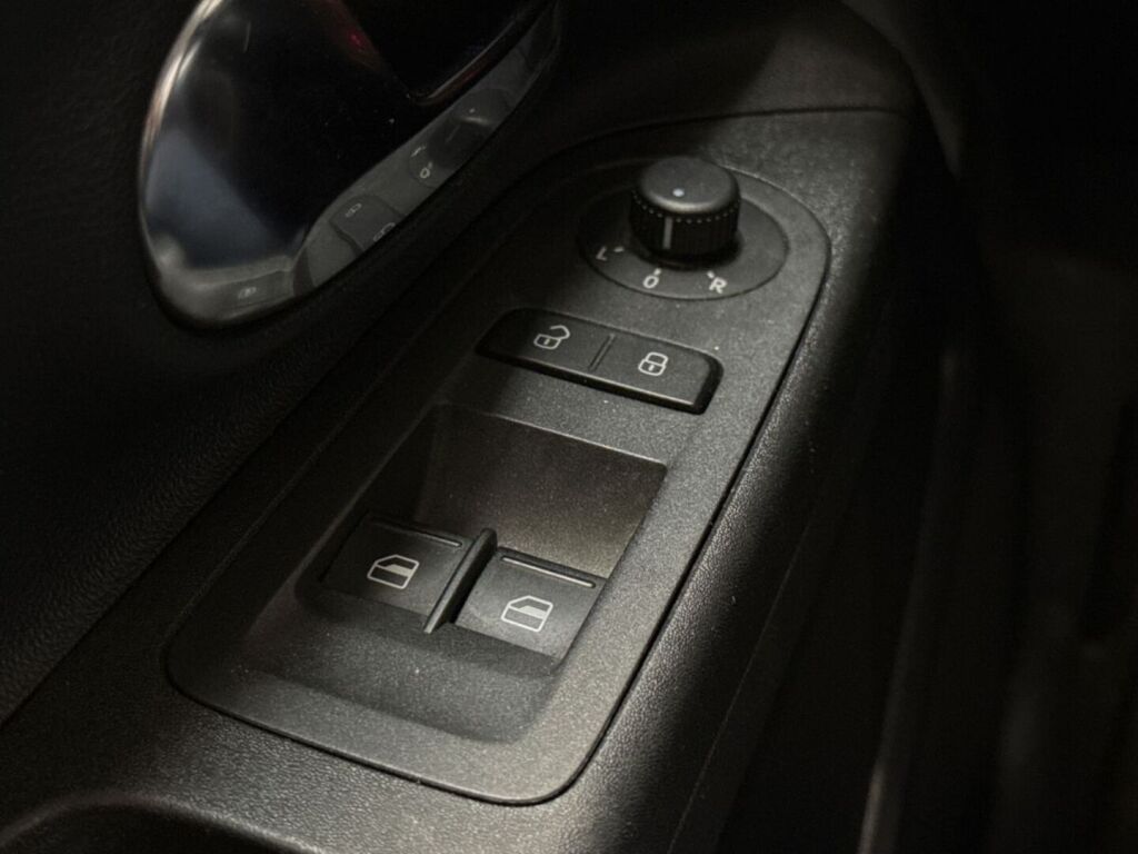 Volkswagen UP! 2017 Valkoinen
