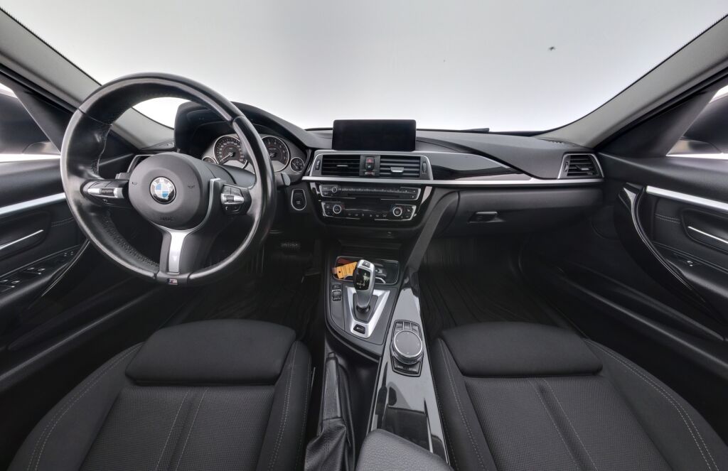 BMW 330 2018 Hopea