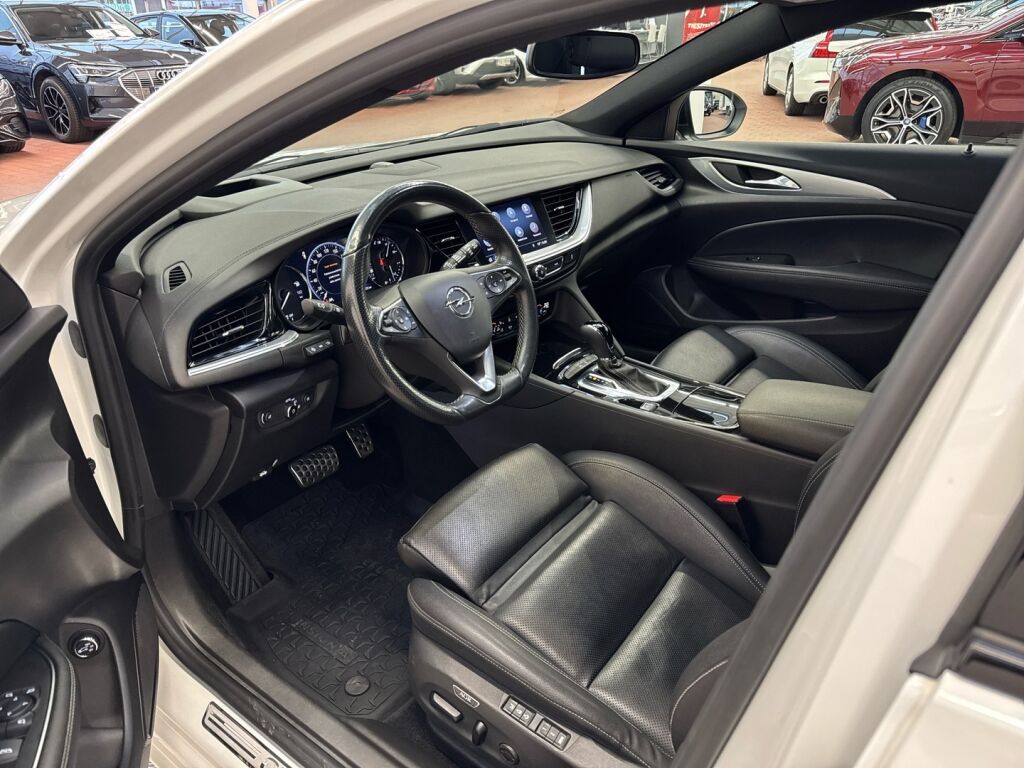 Opel Insignia 2021 Valkoinen